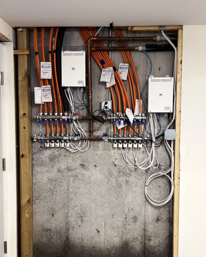 Messana Controls managing several Watts Water manifolds.